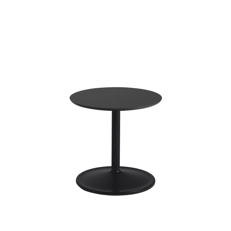 muuto | soft side table 41x40cm | black nanolaminate + black