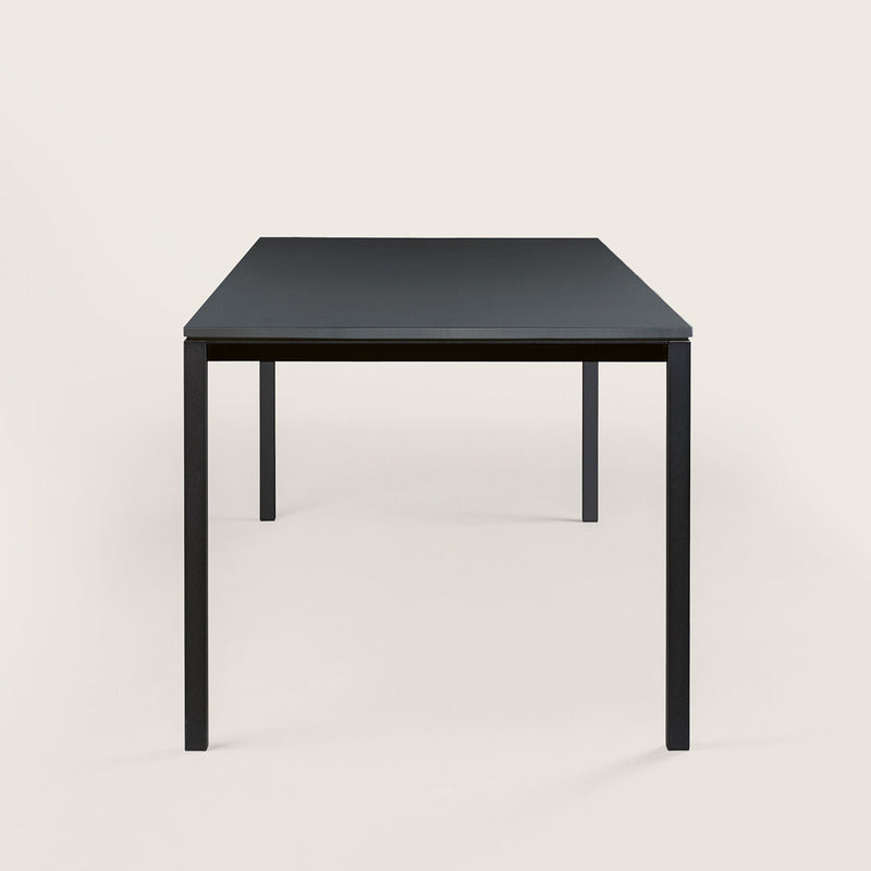 janua | S 600 outdoor table | slate grey + black 220cm