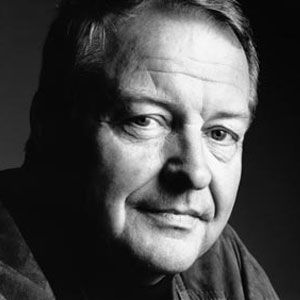 Peter Holmblad (designer)