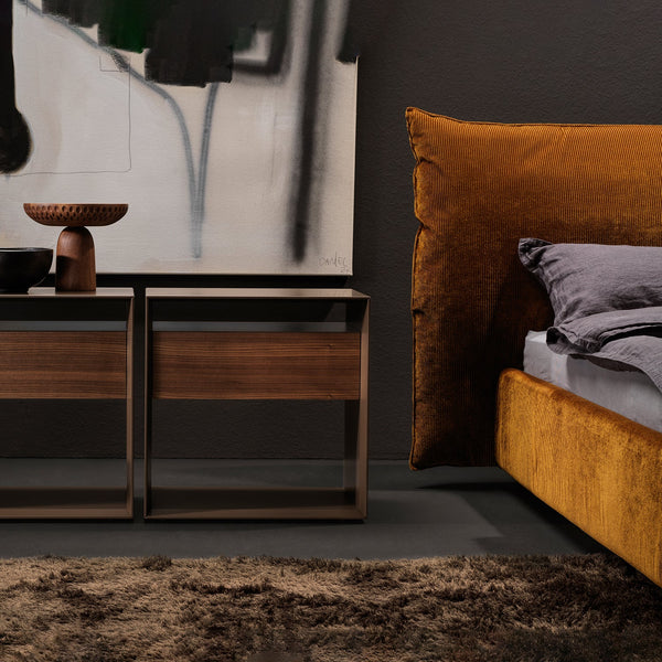 ROOM | BEDROOM