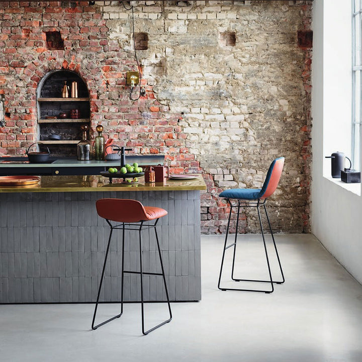 freifrau | leya high back kitchen stool 65cm | cairo cognac leather + black wire frame