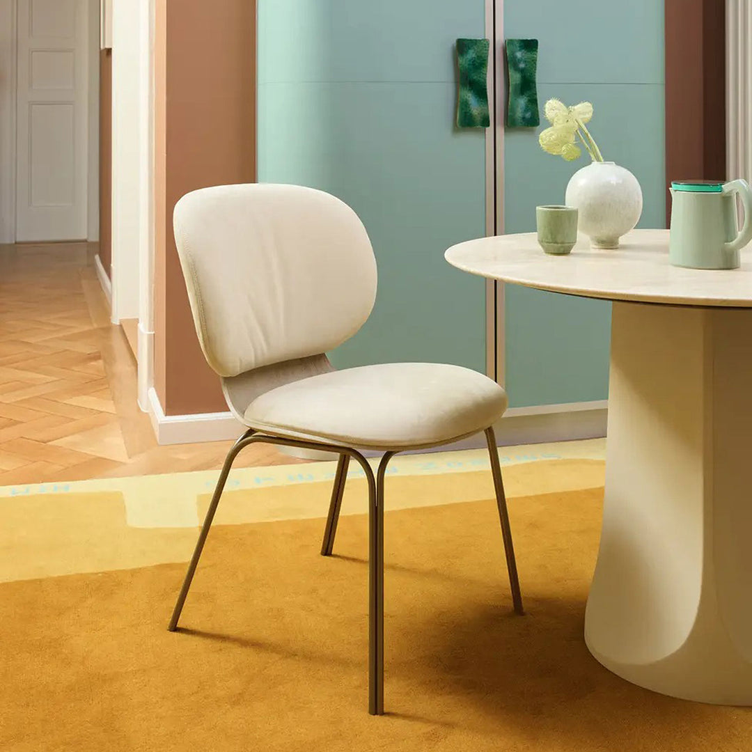 freifrau | ivy chair | twin-pipe steel frame | CATEGORY 1 FABRIC