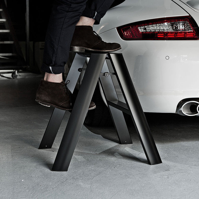 hasegawa | lucano 2 step ladder | black