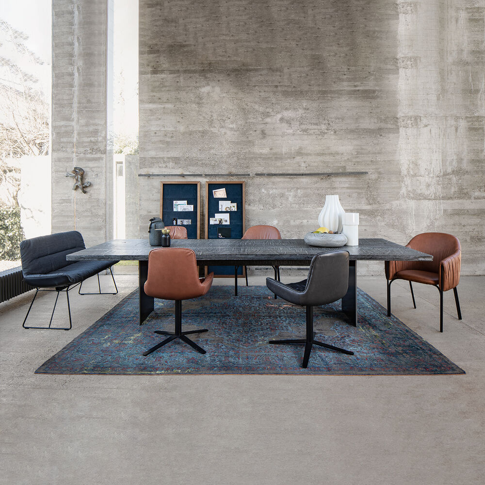 janua | sk 08 butterfly table | charburned oak grey shade + black base 300x100cm