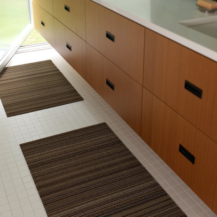 chilewich | shag utility doormat 61x91cm (24x36") | skinny stripe mushroom