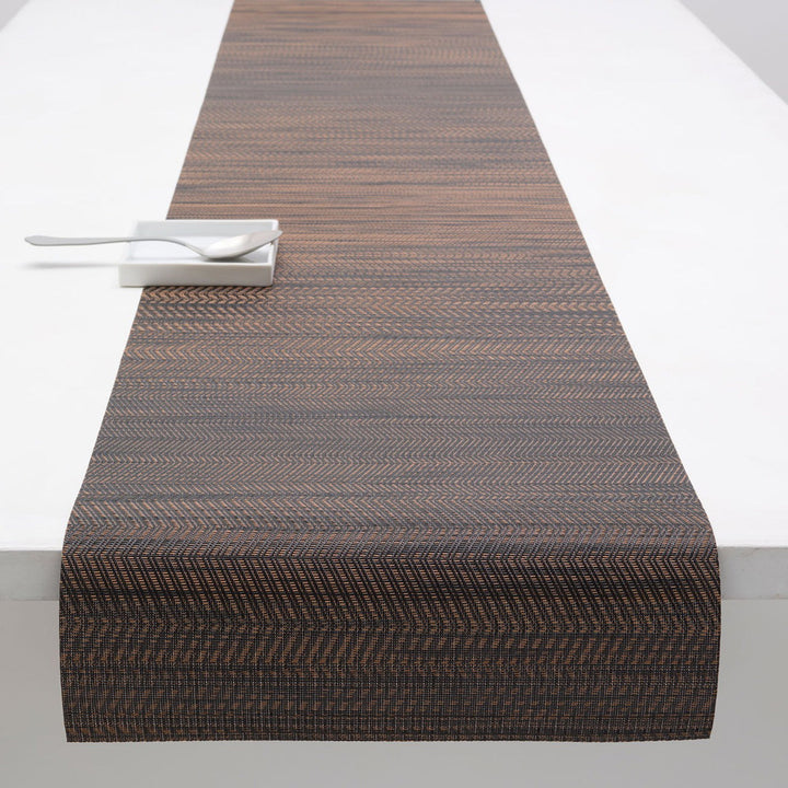 chilewich | table runner 36x183cm | wave tiger eye