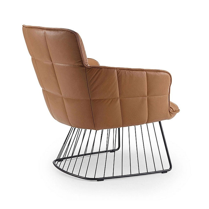freifrau | marla lounge chair | harp base black | opium whisky leather
