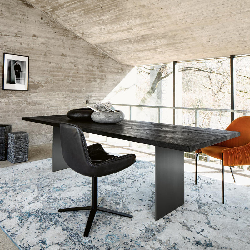 janua | sc 41 table | white smoked oak raw + steel brass glaze base 300x110cm