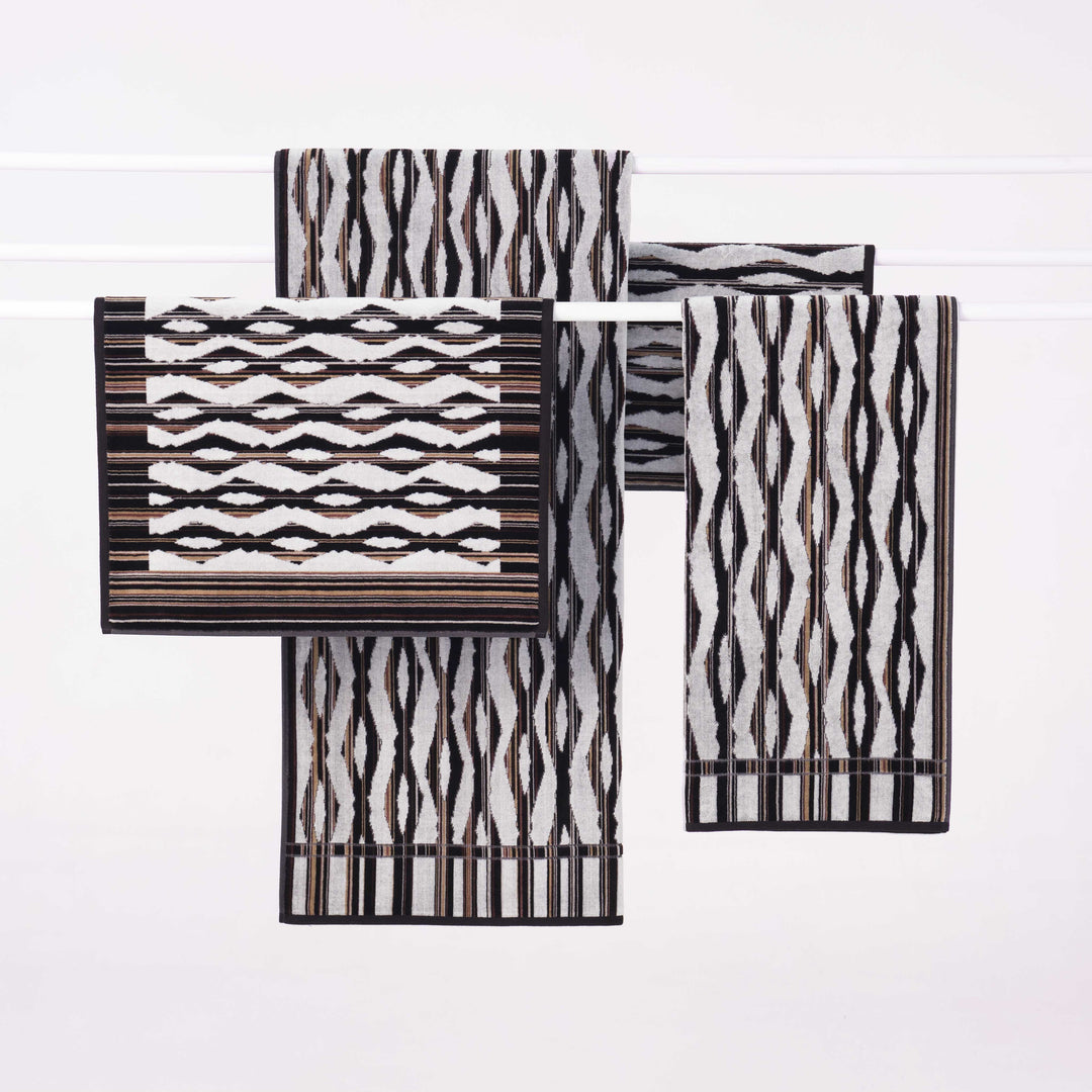 innate collection | ripple towel - dark
