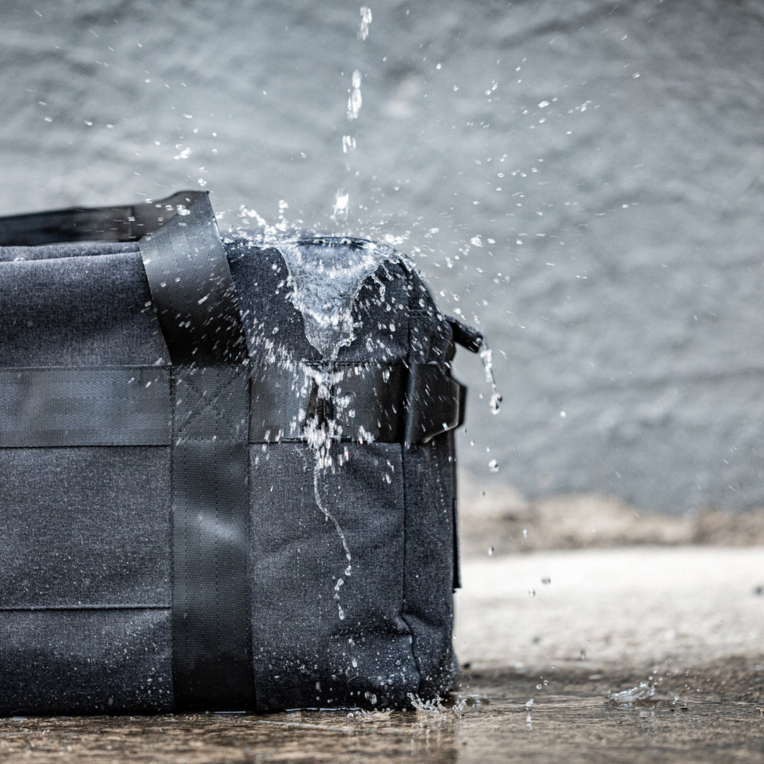 afternoons with Albert | technical weekender bag | black