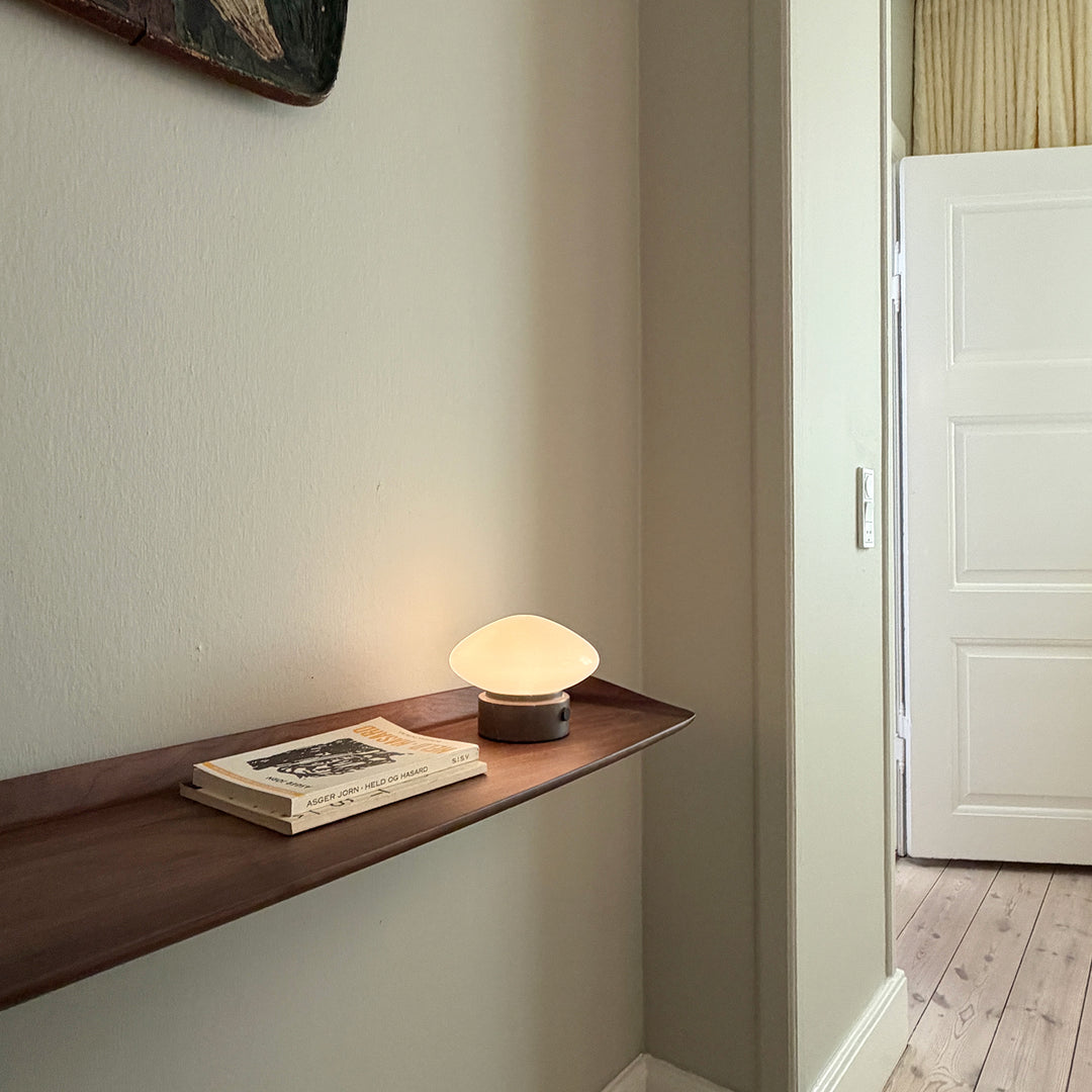 &tradition | mist portable lamp AP21 | grigio caldo base