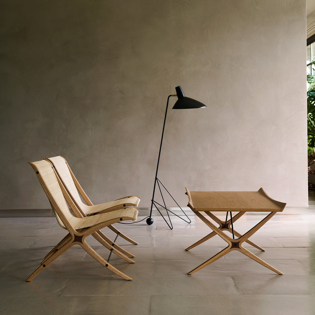 &tradition | tripod HM8 floor lamp | black