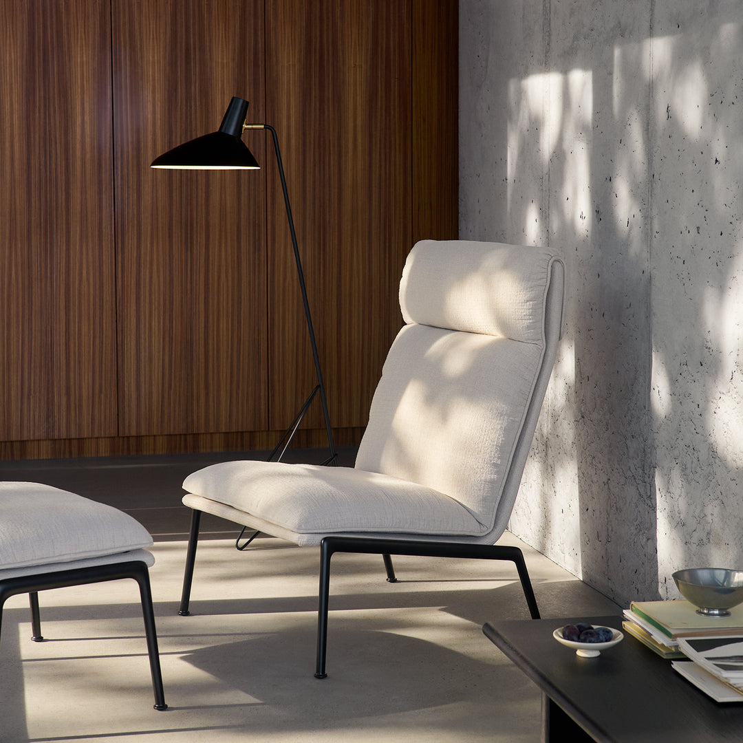 &tradition | tripod HM8 floor lamp | black