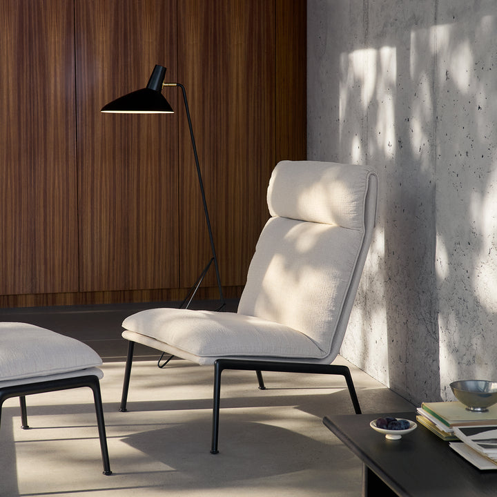 &tradition | tripod HM8 floor lamp | black