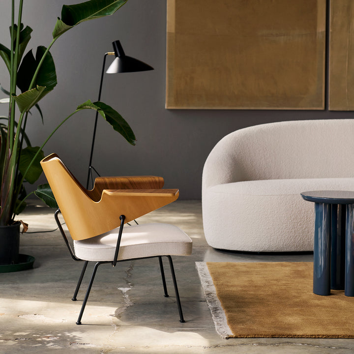 &tradition | tripod HM8 floor lamp | black