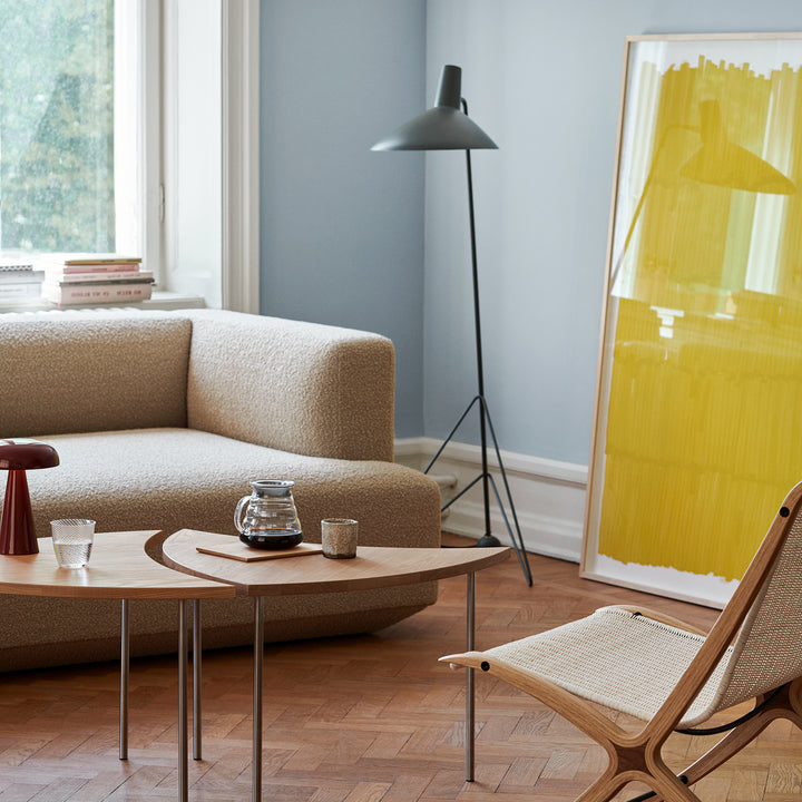 &tradition | tripod HM8 floor lamp | black