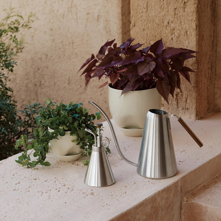 audo copenhagen (menu) | hydrous planter 20cm | ashen