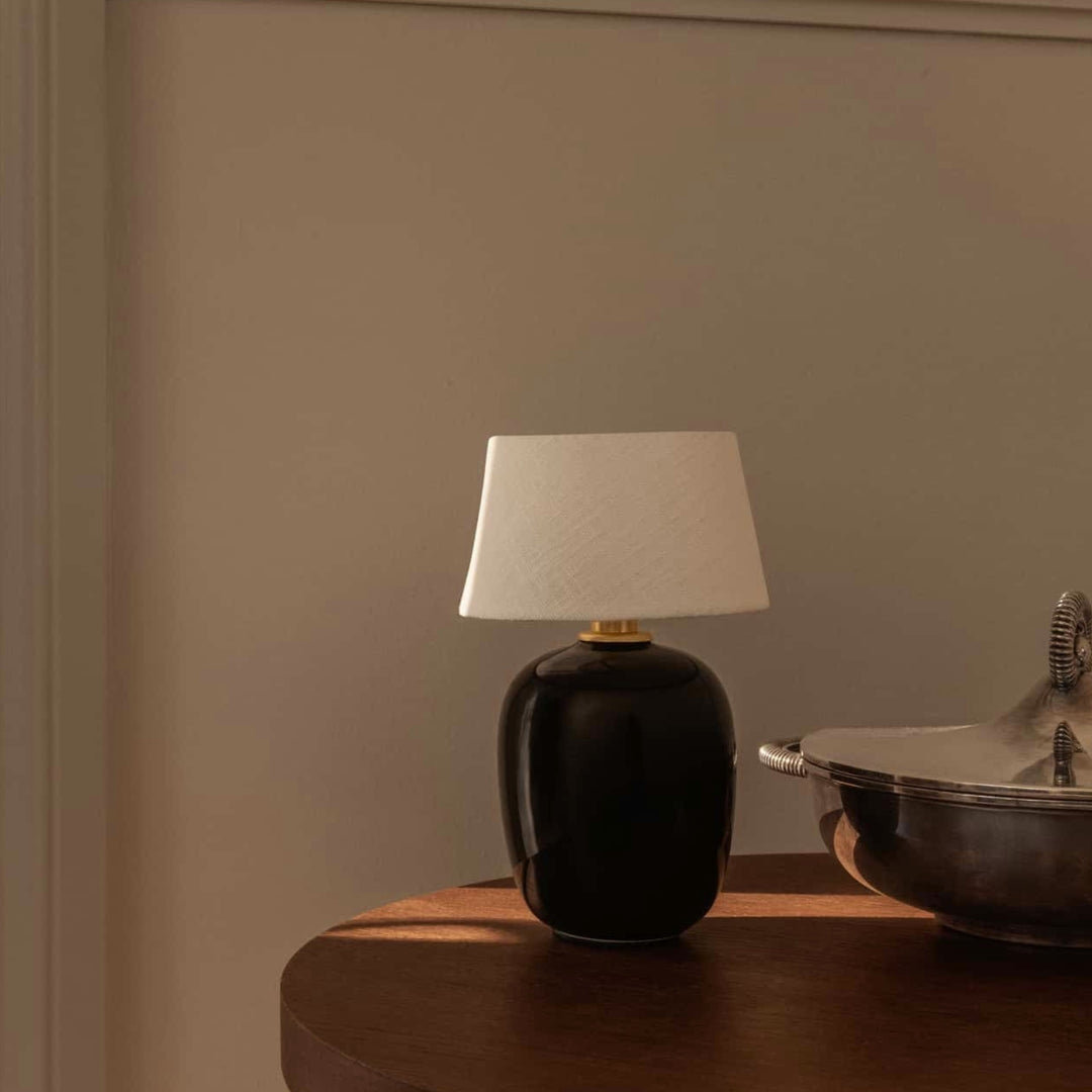 audo copenhagen | torso table lamp | portable - black