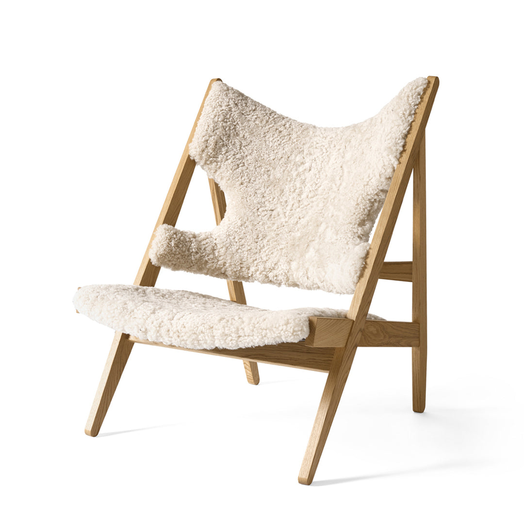 audo copenhagen (menu) | knitting lounge chair | sheepskin nature + natural oak base