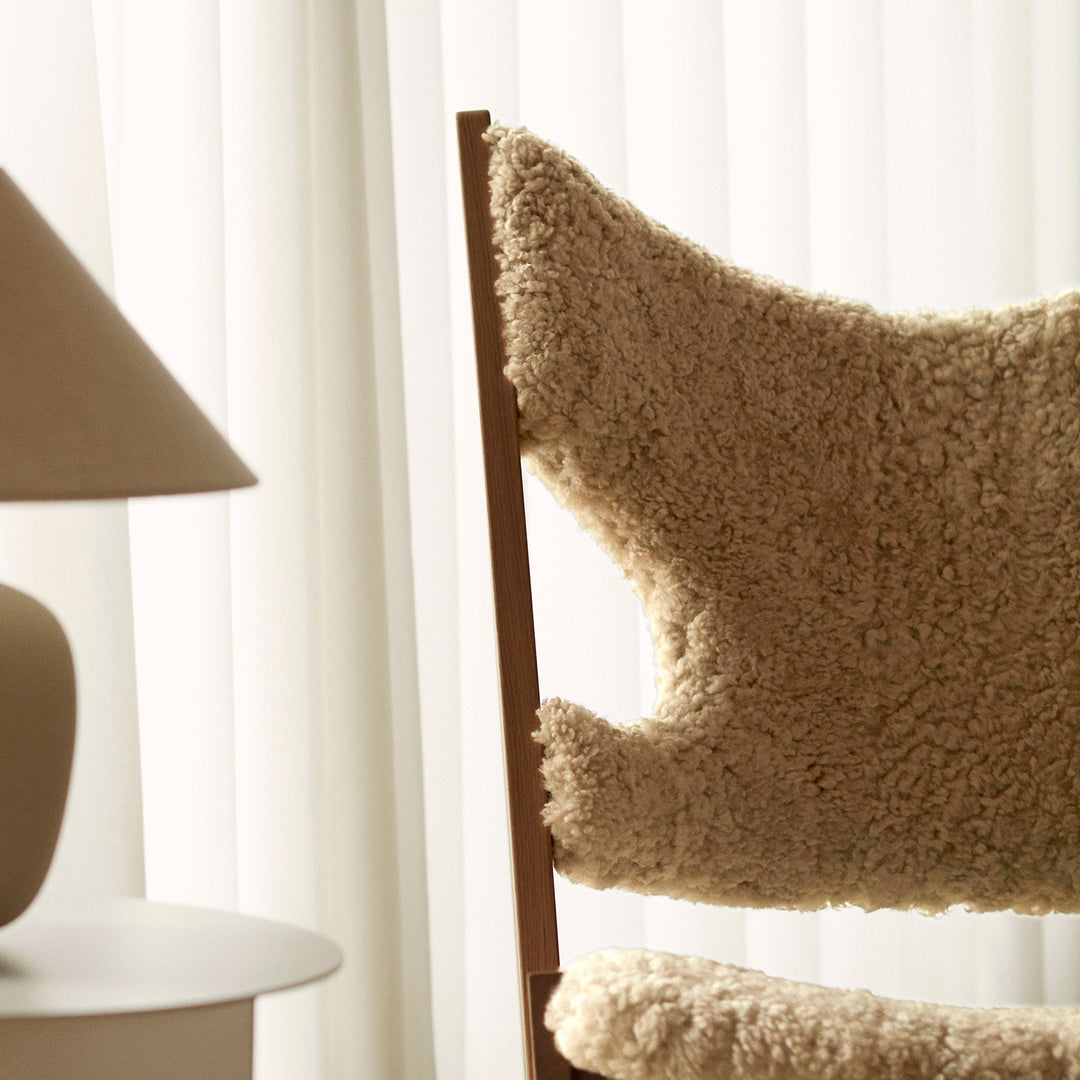 audo copenhagen (menu) | knitting lounge chair | sheepskin nature + natural oak base