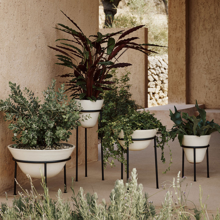 audo copenhagen (menu) | daiza planter | ivory 65x25cm ~ DC