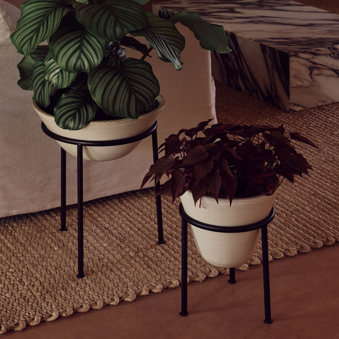 audo copenhagen (menu) | daiza planter | ivory 35x25cm ~ DC