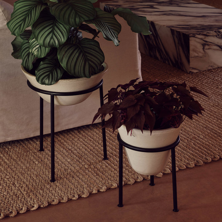 audo copenhagen (menu) | daiza planter | ivory 35x25cm ~ DC