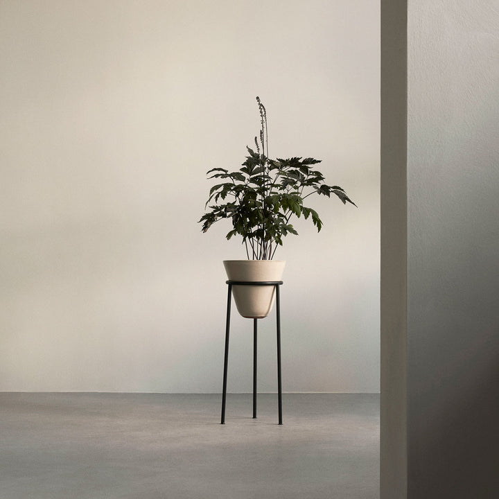 audo copenhagen (menu) | daiza planter | ivory 65x25cm ~ DC