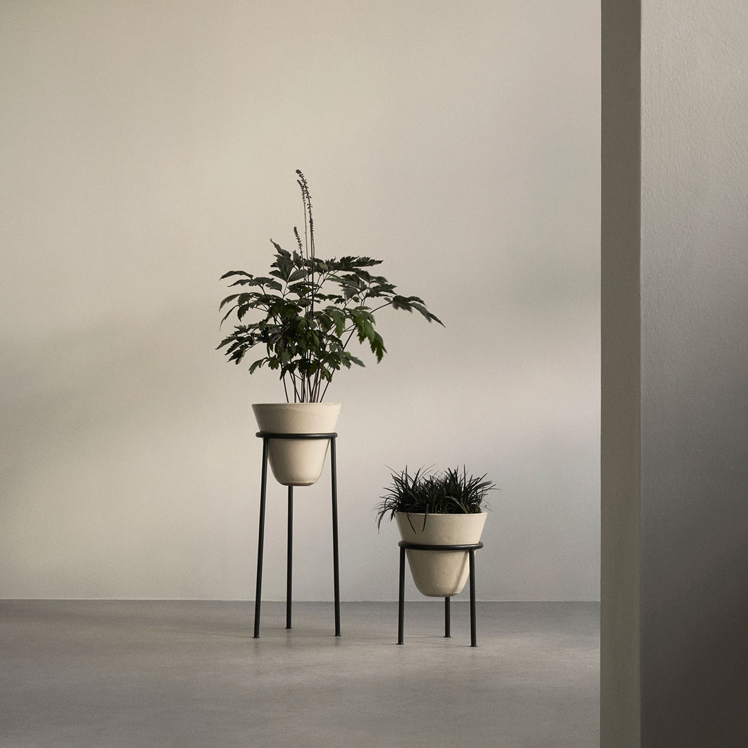 audo copenhagen (menu) | daiza planter | ivory 65x25cm ~ DC