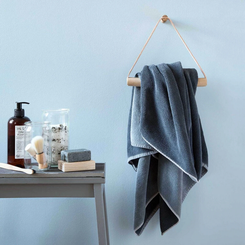 by wirth | towel hanger | natural oak - LC