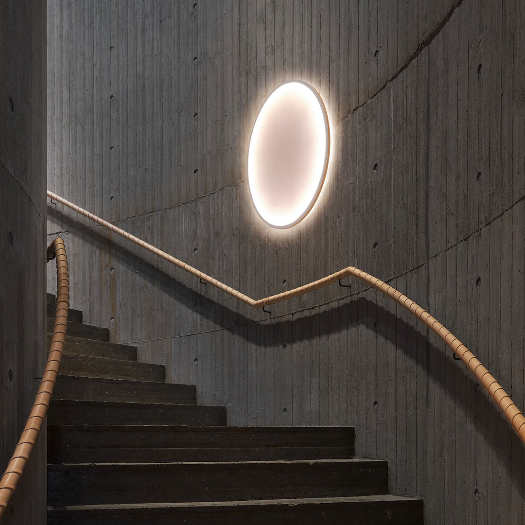 muuto | calm wall lamp | 90 cm | white grey