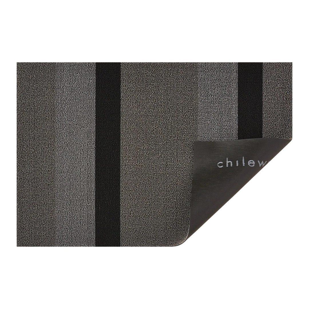 chilewich | utility doormat 61x91cm (24x36") | bold stripe silver + black
