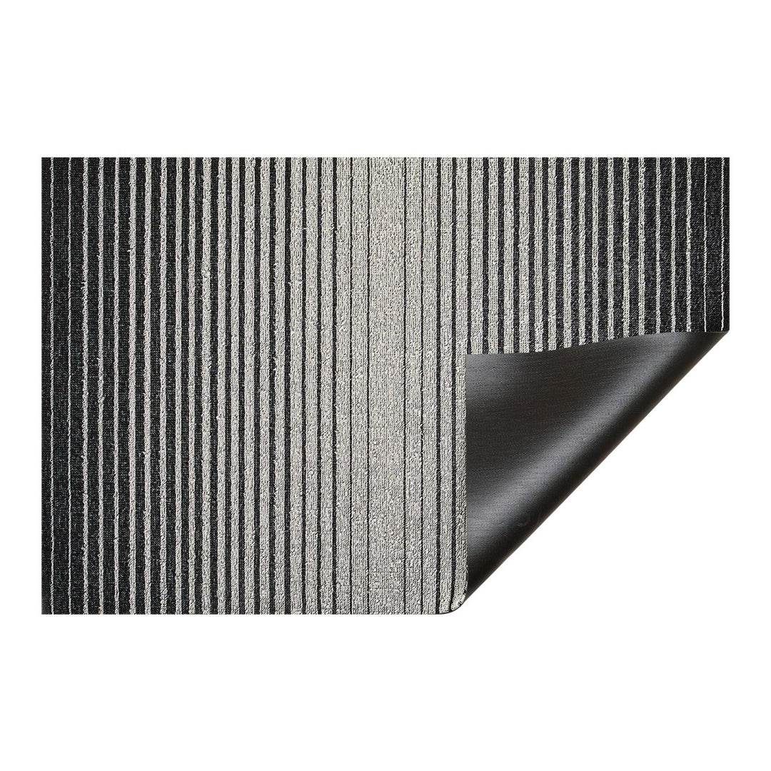 chilewich | shag utility doormat 61x91cm (24x36") | domino stripe black + white - DC