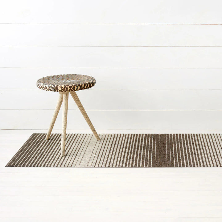 chilewich | runner mat 61x183cm (24x72") | domino stripe oak