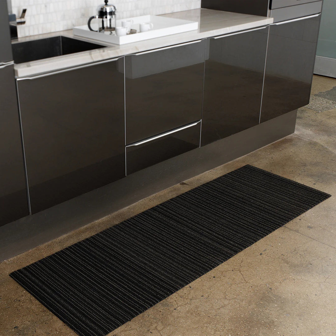 chilewich | runner mat 61x183cm (24x72") | skinny stripe steel