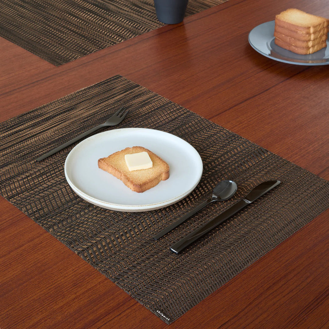 chilewich | placemat rectangle | wave tiger eye