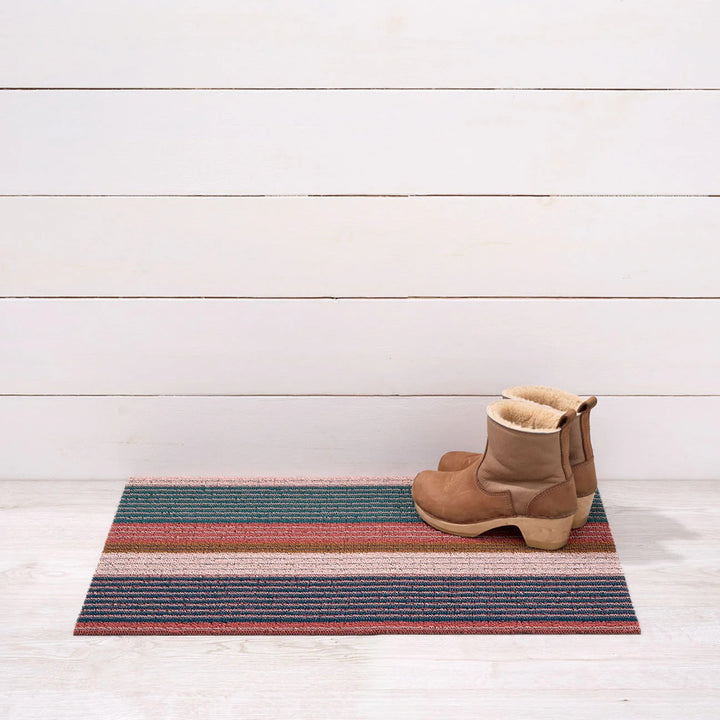 chilewich | doormat 46x71cm (18x28") | pleat stripe raspberry