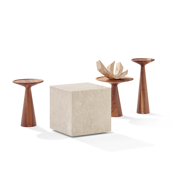 draenert | figura coffee table | american walnut 49x38cm