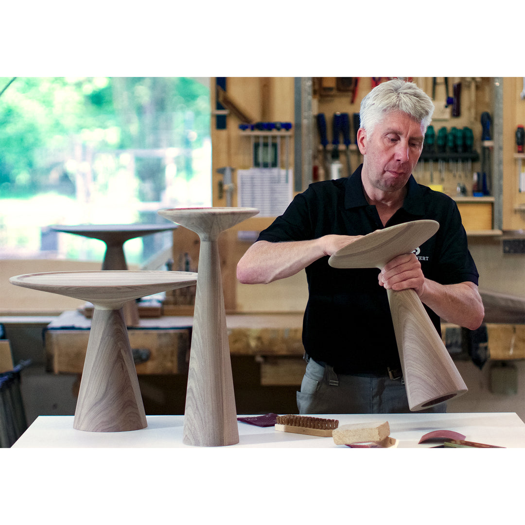 draenert | figura coffee table | american walnut 49x38cm