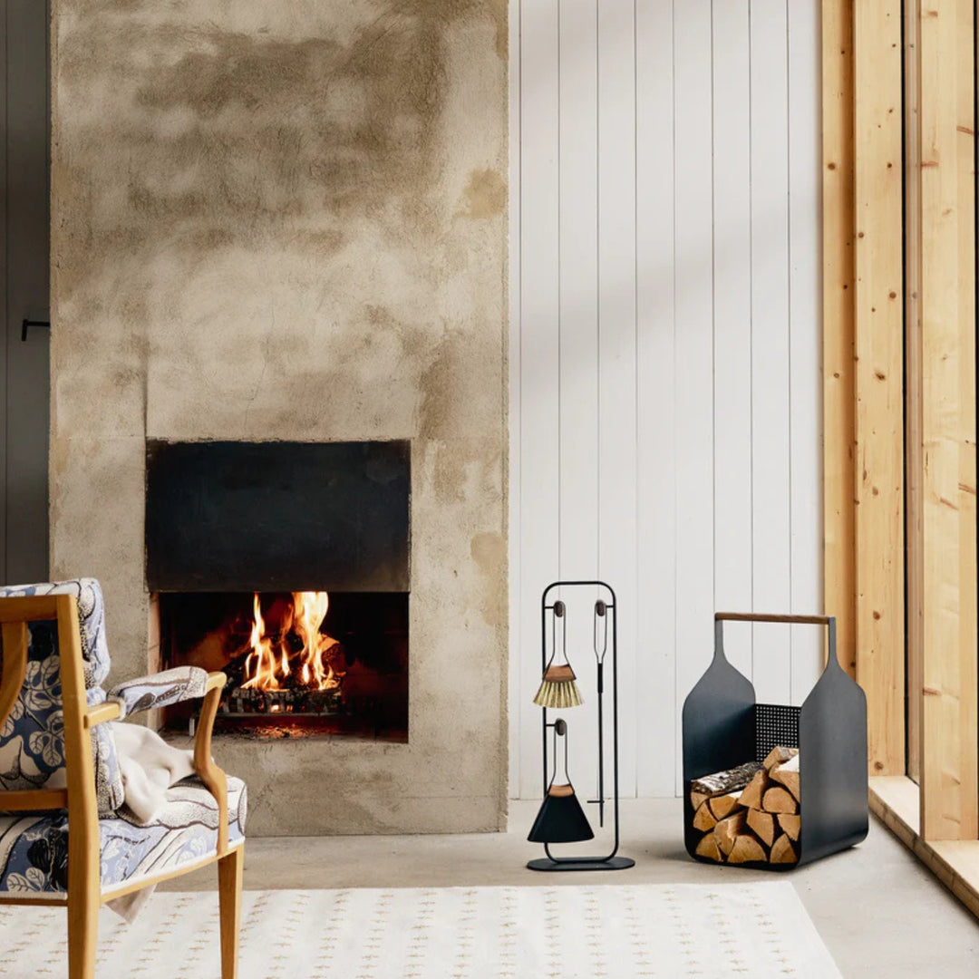 eldvarm | fumi log holder | noir