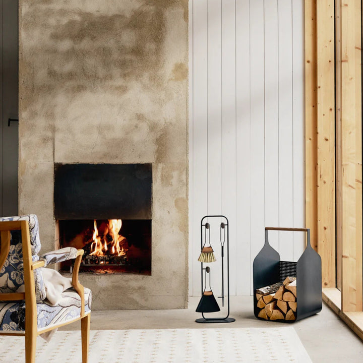 eldvarm | fumi log holder | noir