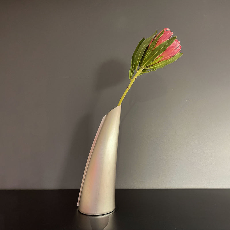 fink | single stem vase | silver medium
