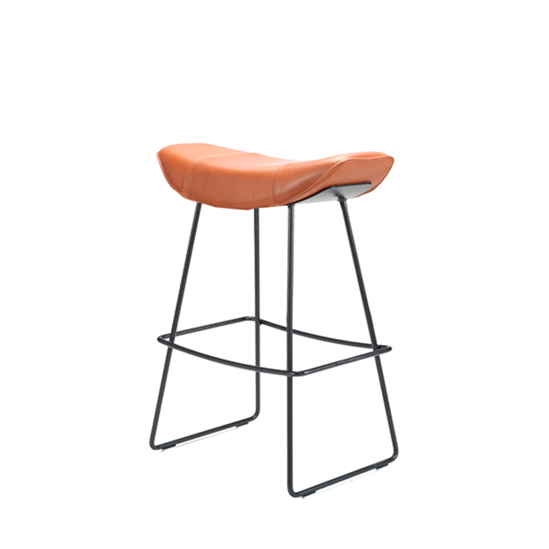 freifrau | kya kitchen stool 63cm | cairo ebony (black) leather + black wire frame