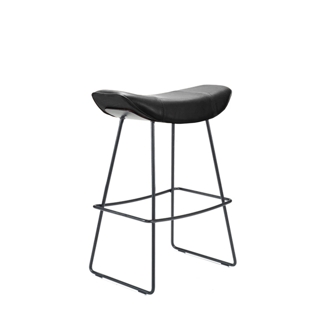 freifrau | kya kitchen stool 63cm | cairo ebony (black) leather + black wire frame