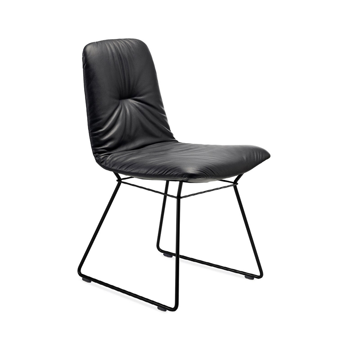 freifrau | leya chair | wire frame | cairo ebony (black) leather