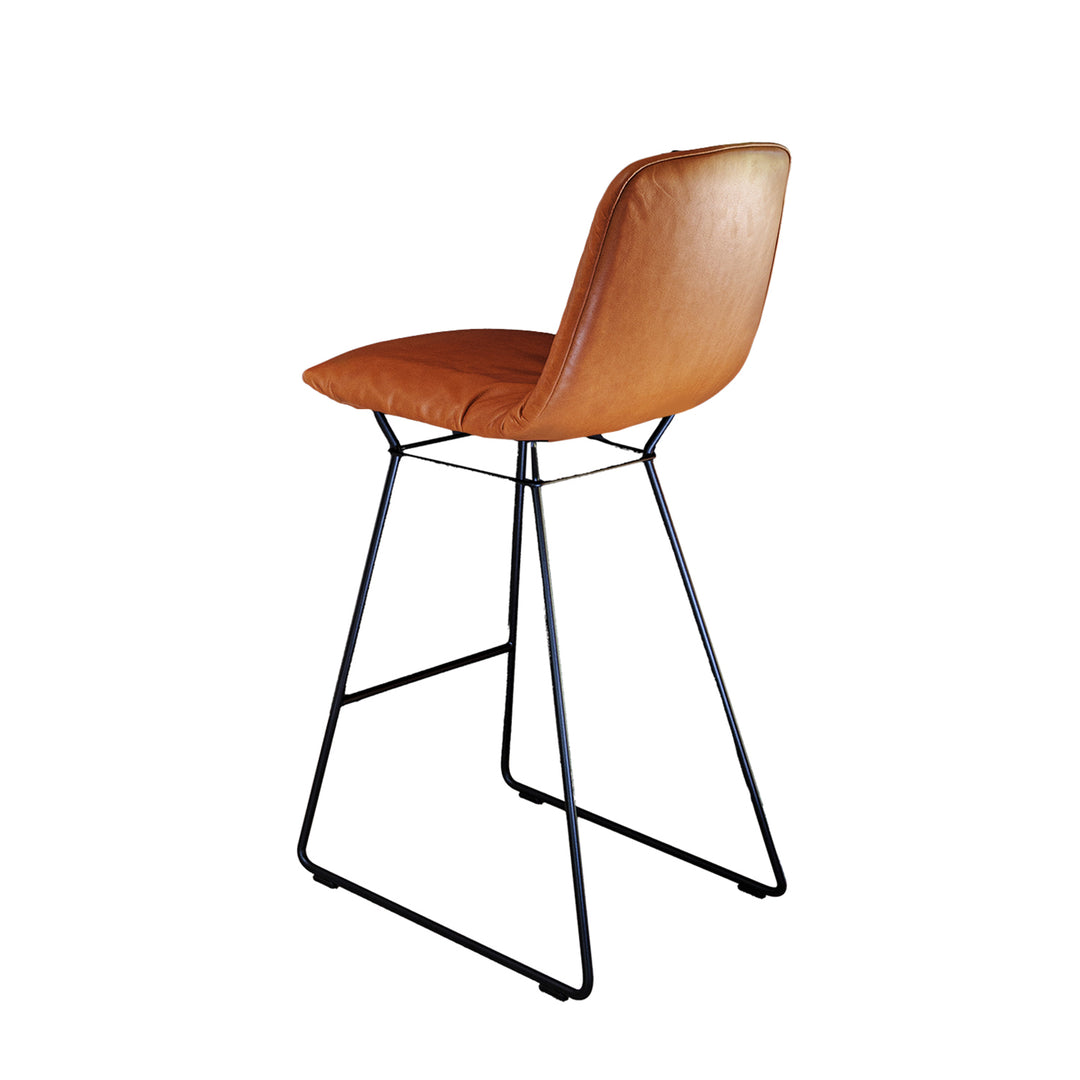 freifrau | leya high back kitchen stool 65cm | cairo cognac leather + black wire frame