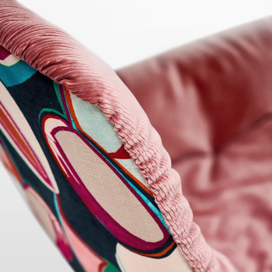 freifrau | leya lounge chair | wire frame | riga tamaris + dedar margaritas