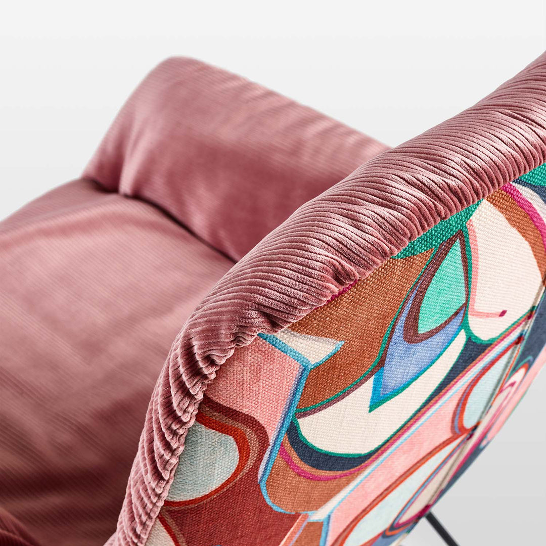 freifrau | leya lounge chair | wire frame | riga tamaris + dedar margaritas