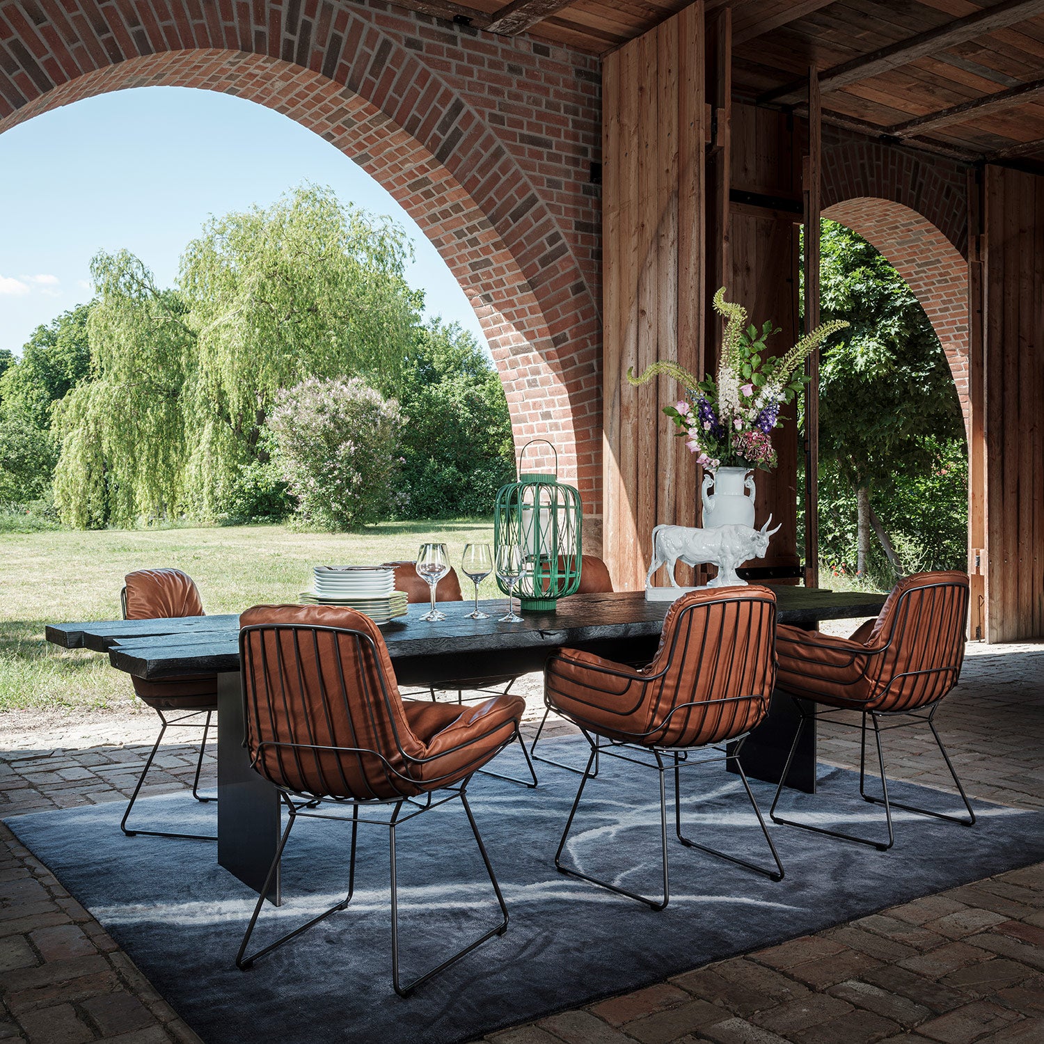 freifrau | leyasol armchair | high arm > VIEW OPTIONS
