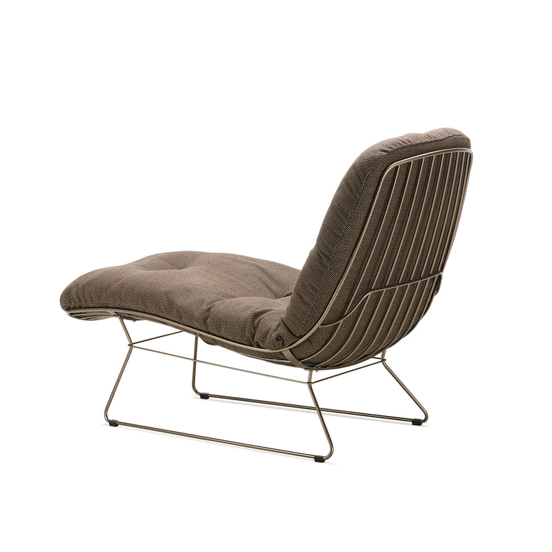 freifrau | leyasol outdoor sun lounger | lopi fabric + steel bronze glaze frame